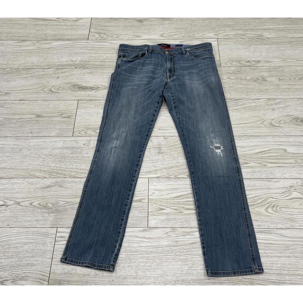 Ferrari Men's Light Wash Distressed Blue Jeans SIZE 35X33 $1,195